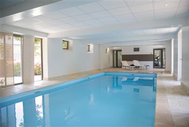 Piscine chauffée intérieure les "Dames de Nage" près de Vannes